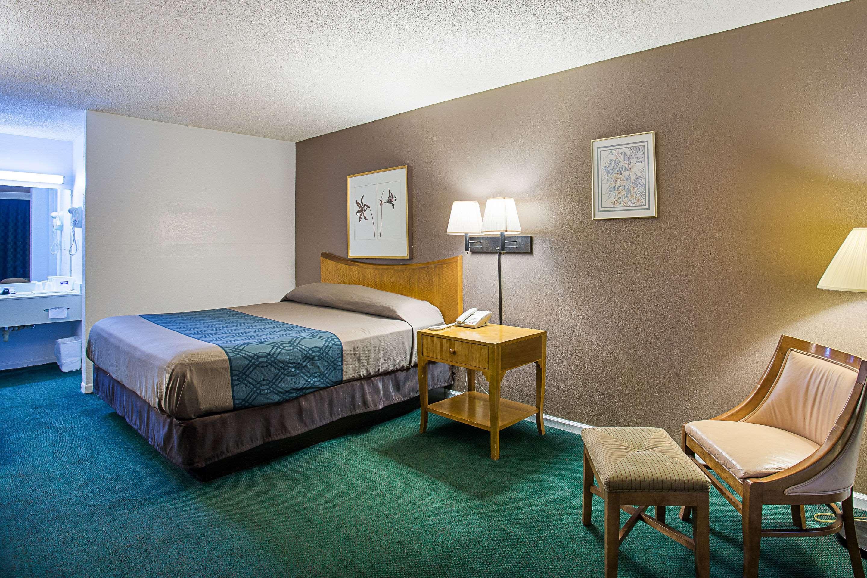Rodeway Inn Lake City I-75 Exterior photo