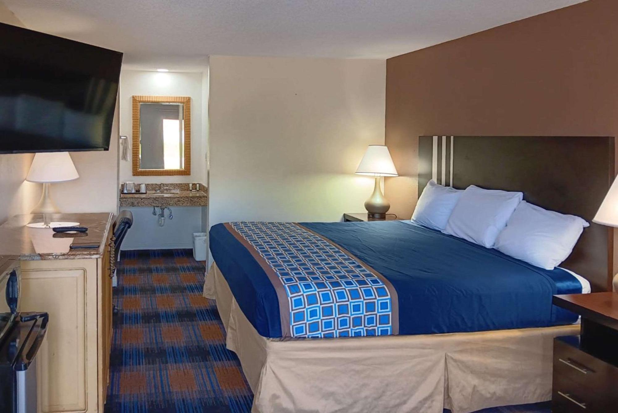 Rodeway Inn Lake City I-75 Exterior photo
